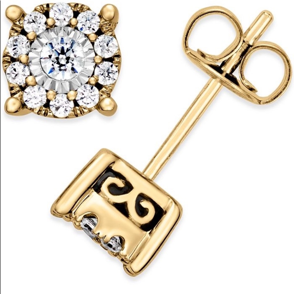Macy’s 14k gold 1/3 cttw diamond earrings studs